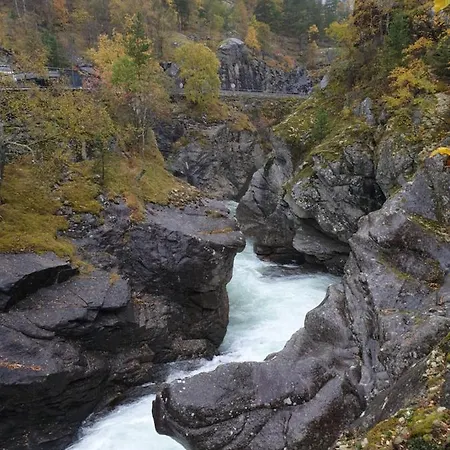 New, Mountain Paradise, Biking, Alpine Touring, Skiing In & Out Ferienhaus *