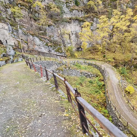 New, Mountain Paradise, Fishing, Biking, Mountaineering *